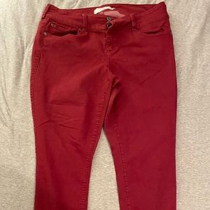 Zinfandel colored torrid jegging. Worn a few times but in great shape
